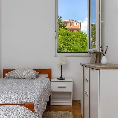 Jurmar - With Terrace Apartman